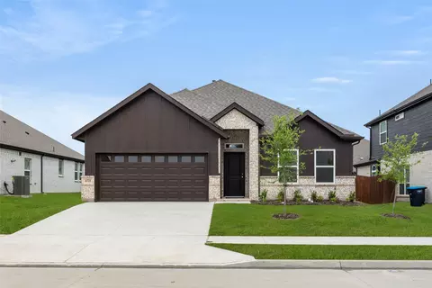 6721 Golden Grove Rd, Fort Worth, TX 76123