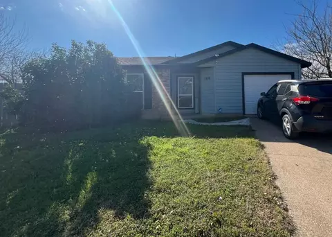 7816 Xavier Dr, Fort Worth, TX 76133