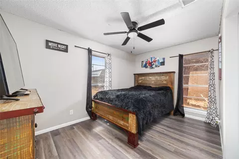 Bedroom - 1005 E Fitzgerald St, Bangs, TX 76823 photo 2 of 2