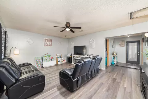 Other - 1005 E Fitzgerald St, Bangs, TX 76823 photo 2 of 10