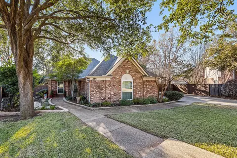 8108 Sunscape Ct, Fort Worth, TX 76123