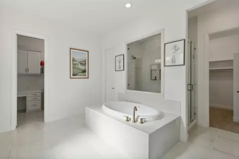 Bath - 2005 Waterleaf Rd, Haslet, TX 76052 photo 4 of 7