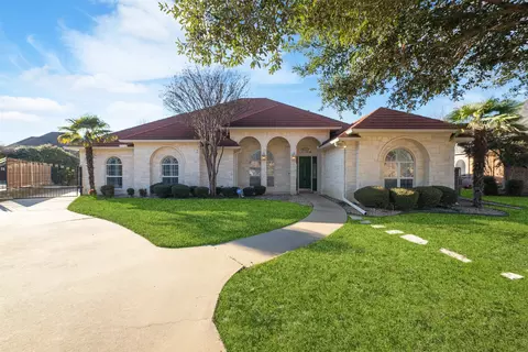 3 Pond View Ct, Mansfield, TX 76063