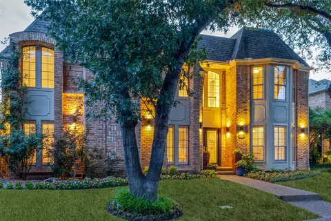 7151 Helsem Bnd, Dallas, TX 75230