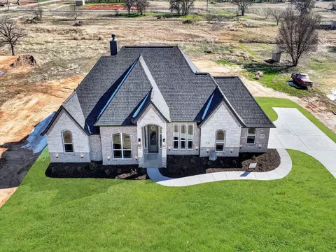 1069 Alex Dr, Springtown, TX 76082 photo 4