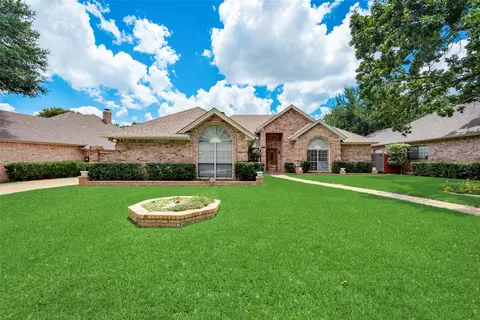 2421 Cross Timbers Trl, Arlington, TX 76006