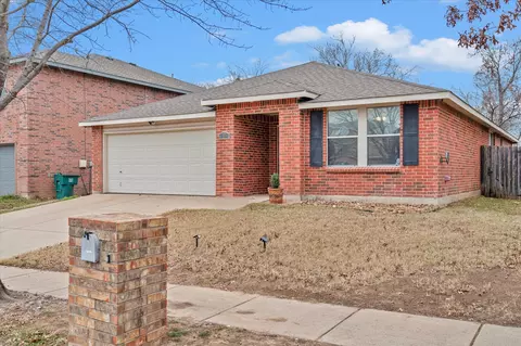 2025 Shawnee Trl, Justin, TX 76247