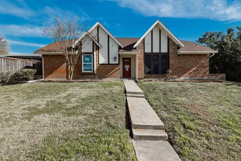 2316 Westwind Dr, Carrollton, TX 75006