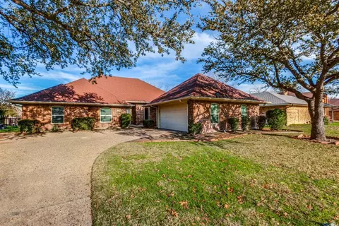 3321 Greenview Dr, Garland, TX 75044