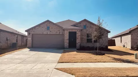 4157 Twisted Creek Dr, Fort Worth, TX 76036