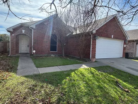 4849 Star Ridge Dr, Fort Worth, TX 76133