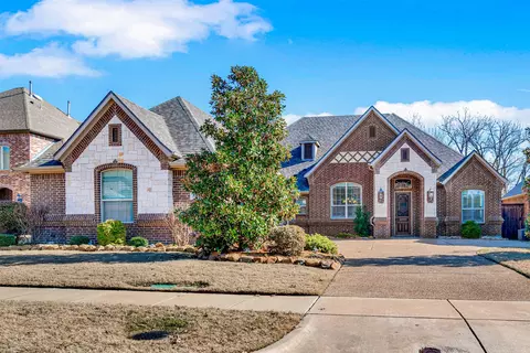 1002 Means Farm Rd, Garland, TX 75044