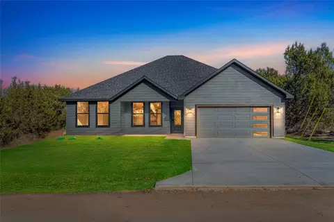 5713 Stonegate Cir, Granbury, TX 76048