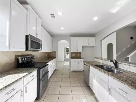 142 Springtree St, Denton, TX 76209 photo 6