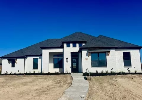 310 Broadmoor Dr, Haslet, TX 76052