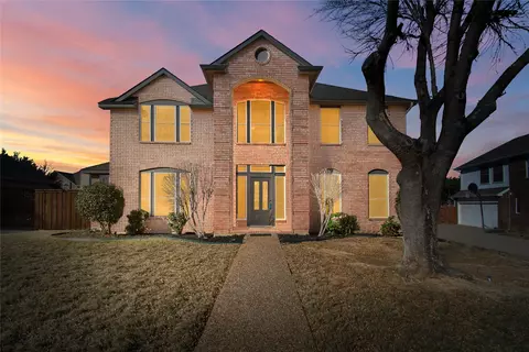 7617 Chestnut Dr, North Richland Hills, TX 76182
