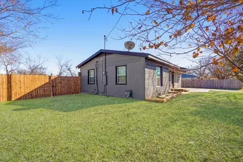 112 N Masters Dr, Dallas, TX 75217
