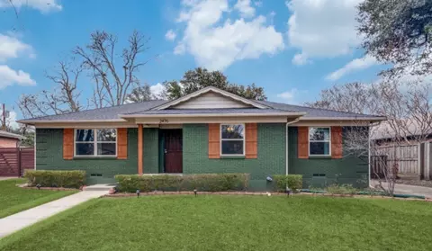 2476 Pinebluff Dr, Dallas, TX 75228