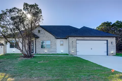 2508 Christine Dr, Granbury, TX 76048