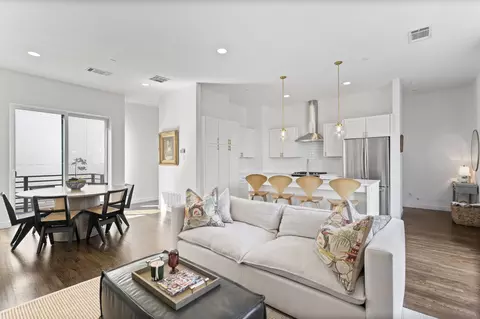 2103 Bennett Ave #50, Dallas, TX 75206
