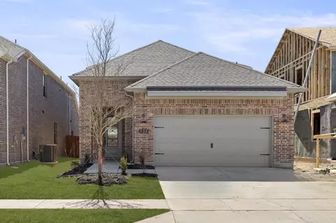 528 Waterhouse Lake Dr, Anna, TX 75409