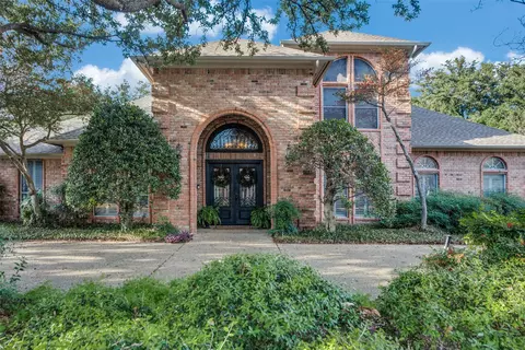 6500 Meadow Haven Dr, Fort Worth, TX 76132
