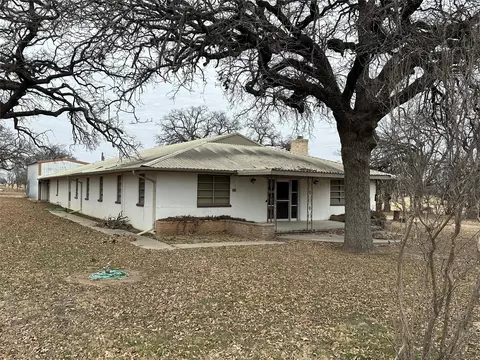 7650 Hwy 67, Comanche, TX 76442