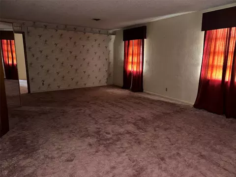 Bedroom - 7650 Hwy 67, Comanche, TX 76442 photo 1 of 2