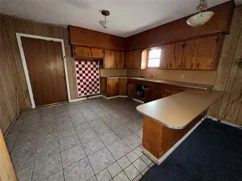 Kitchen - 7650 Hwy 67, Comanche, TX 76442 photo 3 of 3