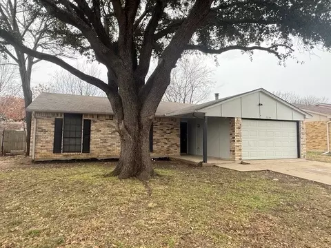 7224 Chatham Rd, North Richland Hills, TX 76182