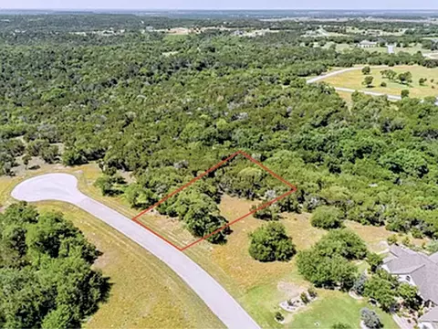 8120 Lanark Ct, Cleburne, TX 76033