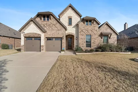 445 Brushwood Ln, Waxahachie, TX 75165