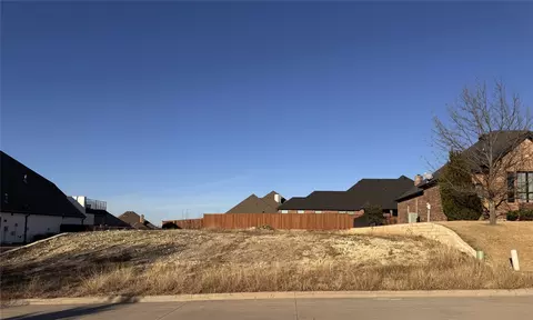 11025 Hawkins Home Blvd, Benbrook, TX 76126