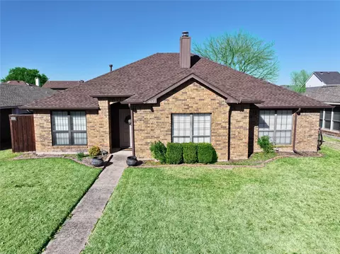 2027 Clearwater Trl, Carrollton, TX 75010