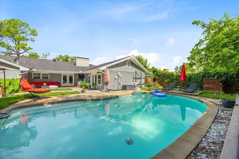6303 Buena Vista Dr, Greenville, TX 75402