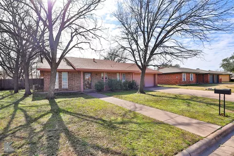 1317 Ruswood Dr, Abilene, TX 79601