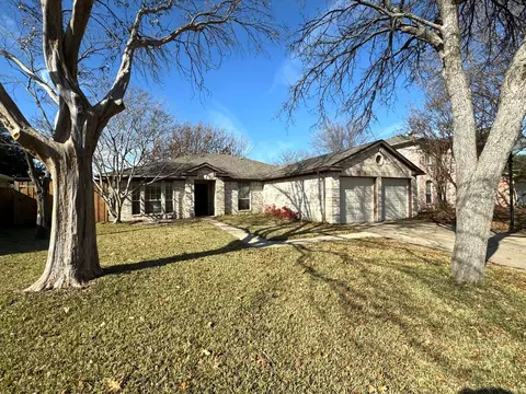 3801 Martha Ln, Rowlett, TX 75088