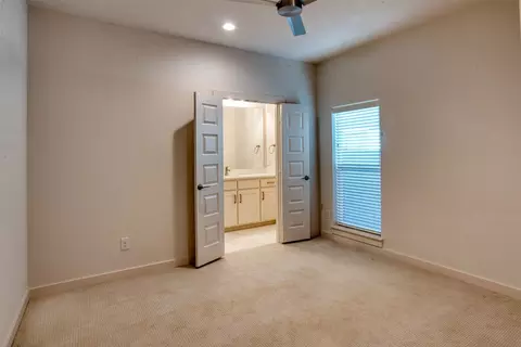 837 Meadow Bend Loop W, Grapevine, TX 76051 photo 19