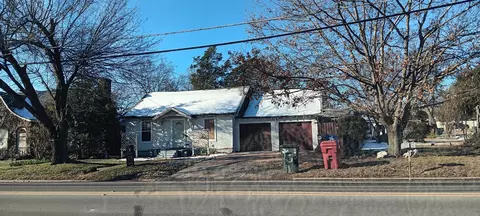 2018 N Travis St, Sherman, TX 75092