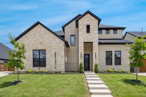 8516 Fresh Meadows Rd, North Richland Hills, TX 76182