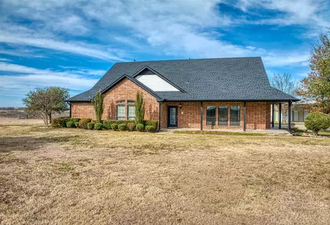 243 Valek Rd, Ennis, TX 75119