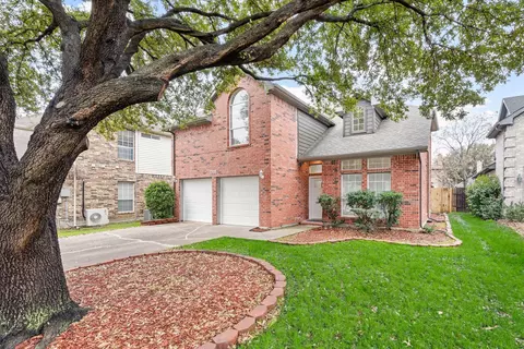 7705 Black Bear Ct, Fort Worth, TX 76137