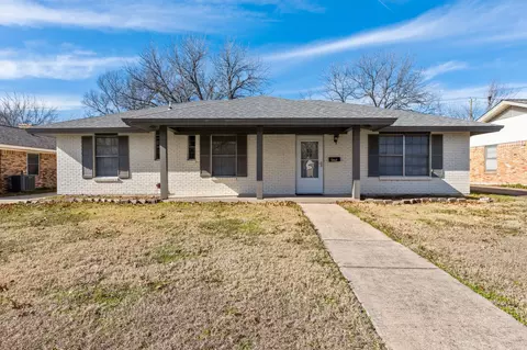 406 Briarwood Dr, Wylie, TX 75098