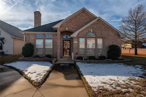 4220 Primrose Ln, Paris, TX 75462