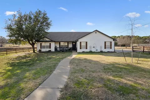 5066 Lemons Rd, Fort Worth, TX 76140