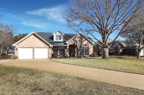 3505 Stone Creek Ln N, Fort Worth, TX 76137