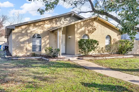4829 Ash Glen Ln, The Colony, TX 75056