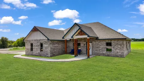2400 Lamkin Rd, Mineral Wells, TX 76067