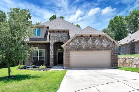 112 Valle Ct, Azle, TX 76020