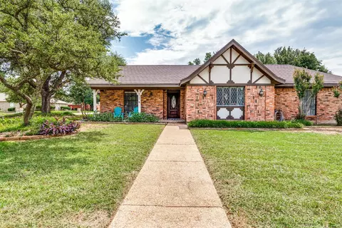 9312 Cape Royale Dr, Fort Worth, TX 76179